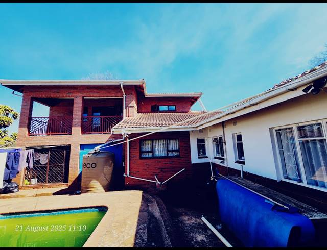 7 BEDROOM FREESTANDING FOR SALE IN HAYFIELDS